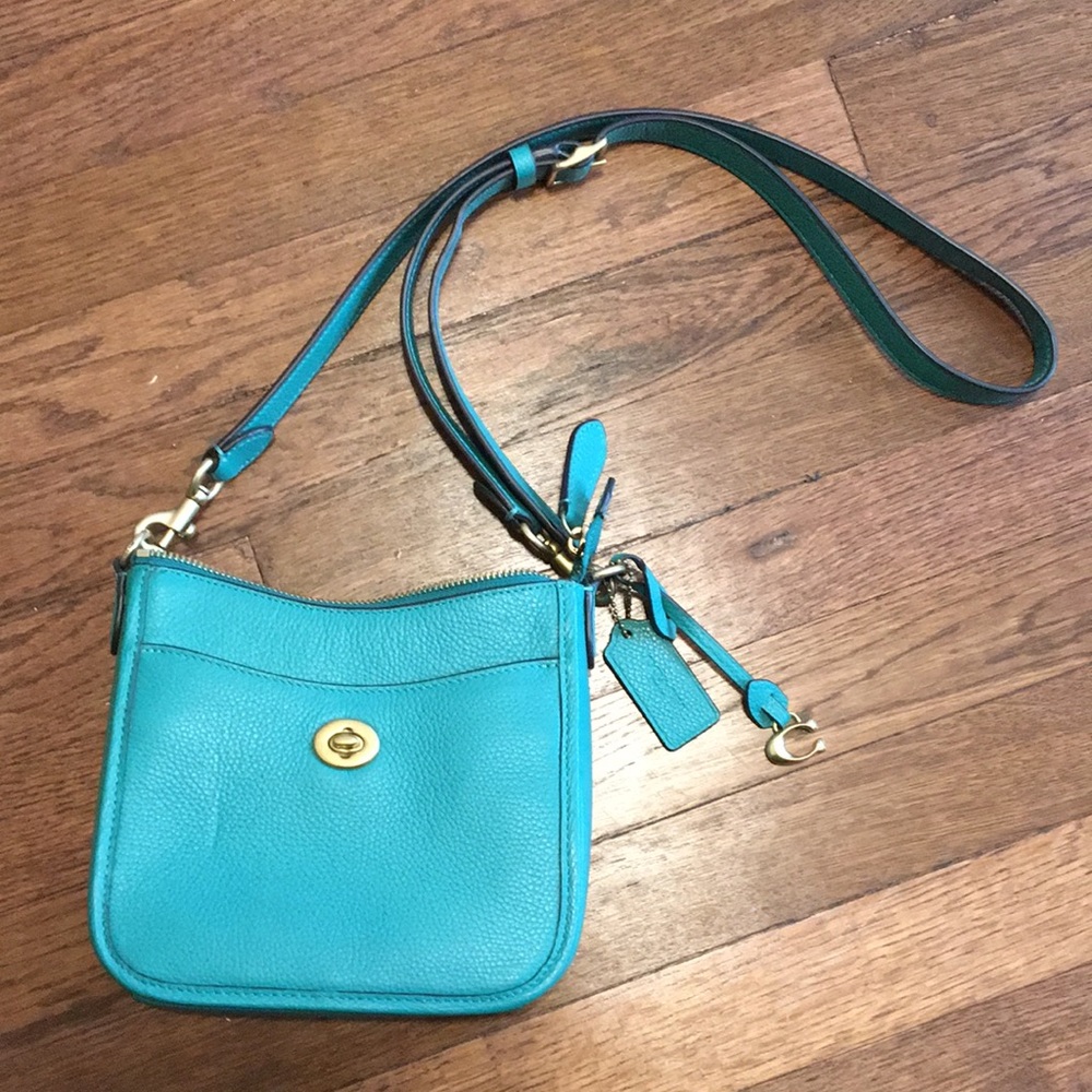 Coach pebble leather Chaise Crossbody 19 in bright green